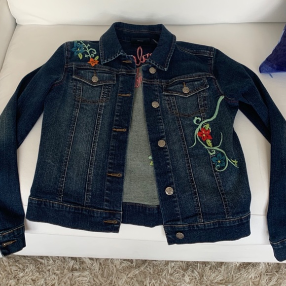 Vintage Genuine Beautiful Embroidered Harley-Davison Jean Jacket - Picture 2 of 4